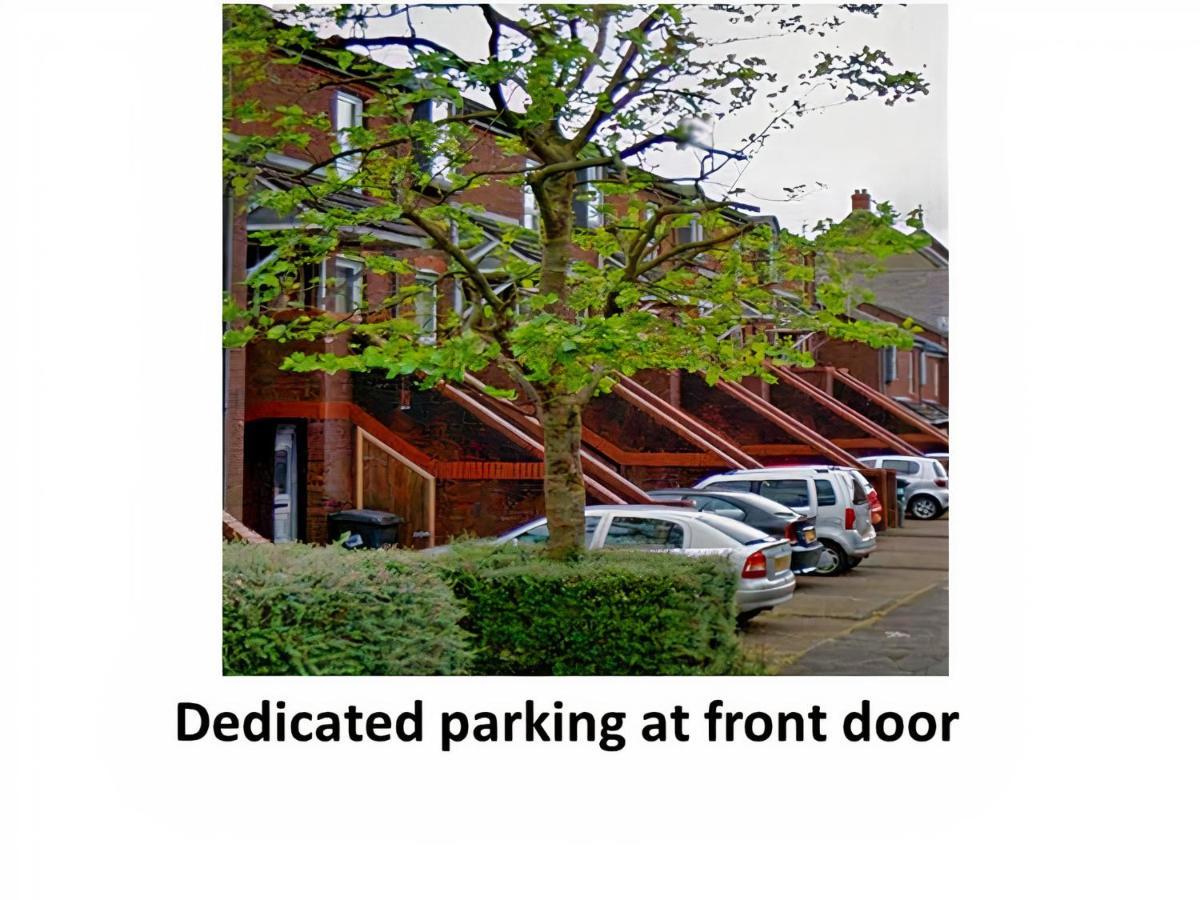 Excellent Location - City Centre - Parking - 4 Beds -2 Bedrooms 벨파스트 외부 사진